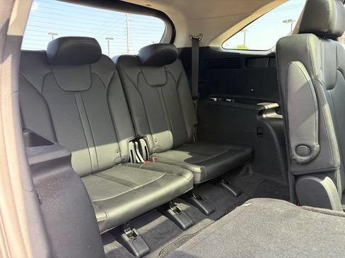 Certified 2022 Kia Sorento EX w/ Panoramic Sunroof Package FWD image 16