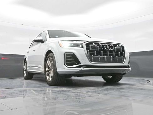 Used 2025 Audi Q7 3.0T Prestige w/ Prestige Package AWD/4WD image 34