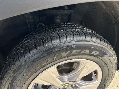 Certified 2022 Toyota RAV4 XLE w/ Convenience Package image 11