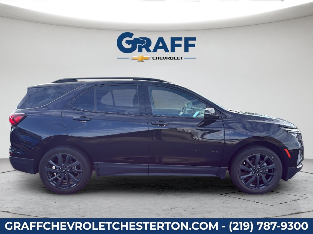 Used 2023 Chevrolet Equinox RS FWD image 9