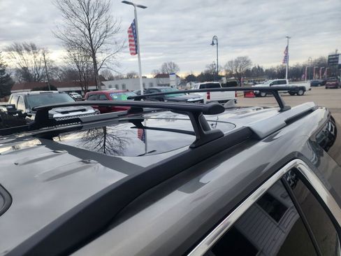 Used 2018 Chevrolet Traverse LT w/ LPO, Floor Liner Package image 58