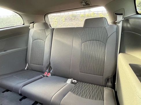 Used 2016 Chevrolet Traverse LS image 26