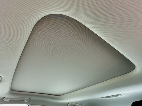 Used 2026 Genesis G70 2.5T Prestige image 26