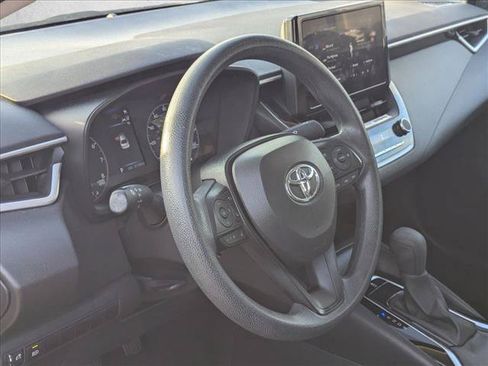 Used 2024 Toyota Corolla LE FWD image 8