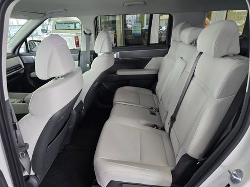 New 2026 Hyundai Santa Fe SE image 36