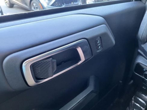Used 2025 Ford Bronco Outer Banks AWD/4WD image 23