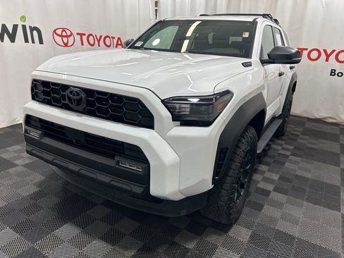 Used 2025 Toyota 4Runner TRD Off-Road image 3