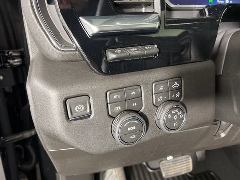 New 2026 Chevrolet Silverado 3500 LTZ w/ LTZ Premium Package image 21