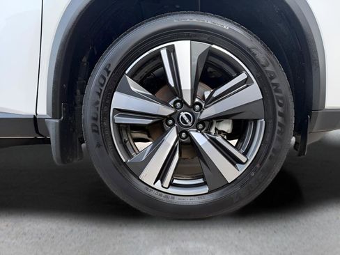 Certified 2025 Nissan Rogue SL AWD/4WD image 31