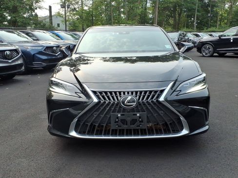 Used 2024 Lexus ES 350 Ultra Luxury w/ Accessory Package (Z2) FWD image 2