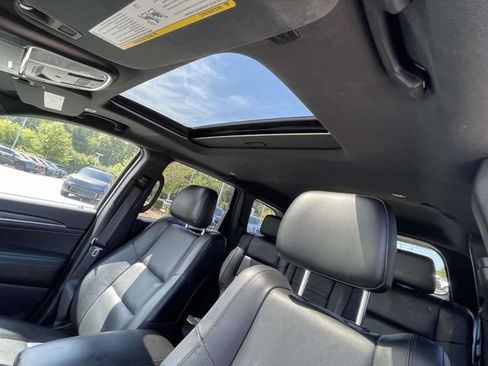 Used 2019 Jeep Grand Cherokee Limited AWD/4WD image 19