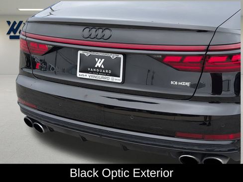 Used 2021 Audi S8 L w/ S8 Executive Package AWD/4WD image 8