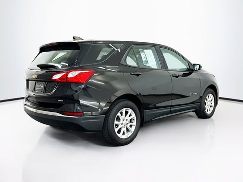 Used 2018 Chevrolet Equinox LS image 9