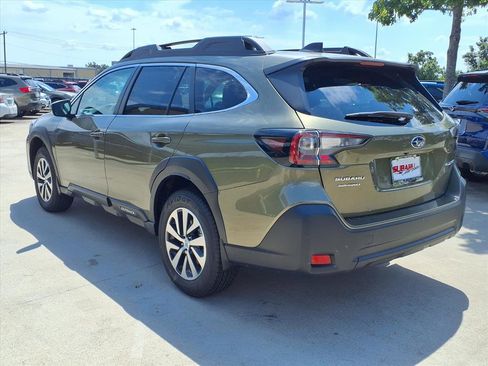 New 2025 Subaru Outback Premium image 2