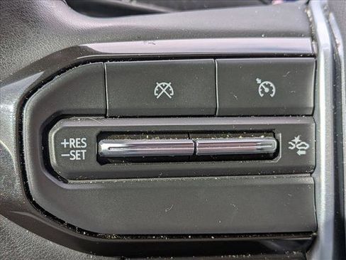 Used 2024 Chevrolet Colorado LT w/ LT Convenience Package II image 11