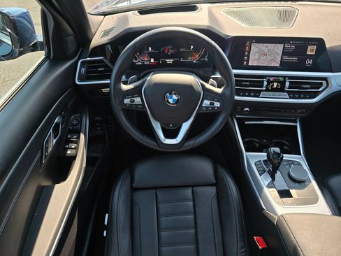 Used 2021 BMW 330i xDrive Sedan w/ Premium Package AWD/4WD image 17