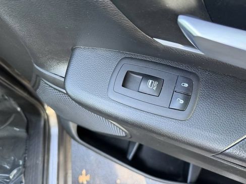 Used 2023 RAM 1500 Big Horn AWD/4WD image 32