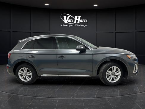 Used 2022 Audi Q5 2.0T Premium w/ Convenience Package AWD/4WD image 8