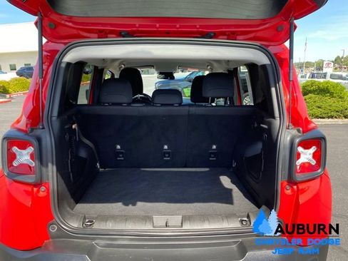 Used 2020 Jeep Renegade Trailhawk w/ Cold Weather Group AWD/4WD image 9