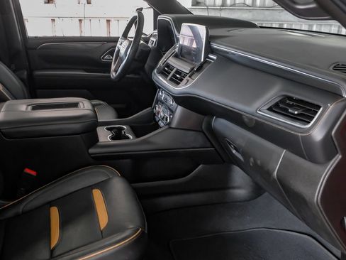 Used 2021 GMC Yukon AT4 w/ Rear Media and Nav Package AWD/4WD image 12
