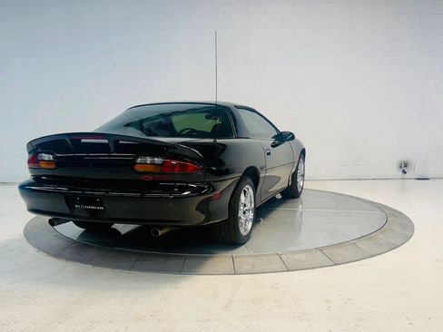 Used 2000 Chevrolet Camaro Z28 w/ SS Performance/Appearance Pkg RWD image 20