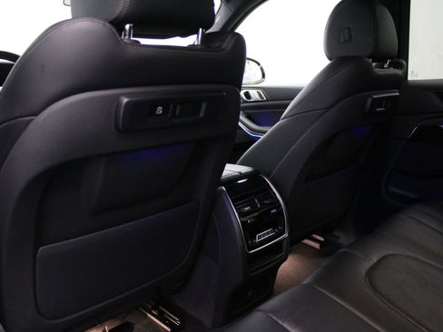 Used 2019 BMW X5 xDrive40i w/ Convenience Package AWD/4WD image 18
