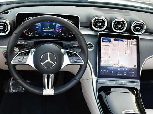 Used 2025 Mercedes-Benz CLE 300 4MATIC Cabriolet image 65