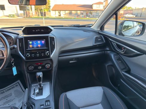Used 2019 Subaru Crosstrek 2.0i Premium w/ Eyesight System AWD/4WD image 17