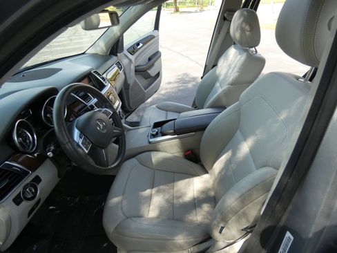 Used 2015 Mercedes-Benz ML 350 2WD image 53