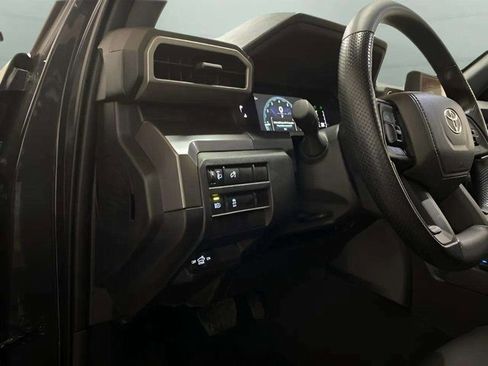 Used 2025 Toyota Tacoma SR5 image 13