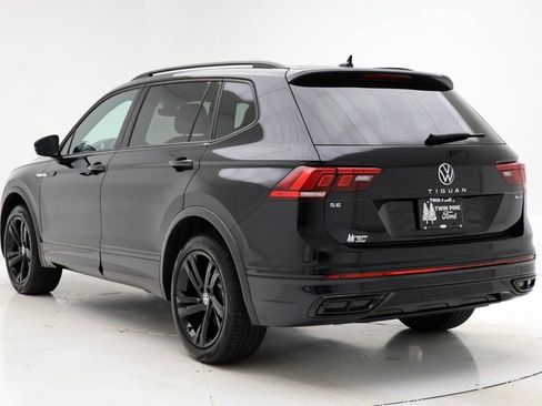 Used 2024 Volkswagen Tiguan SE R-Line image 7