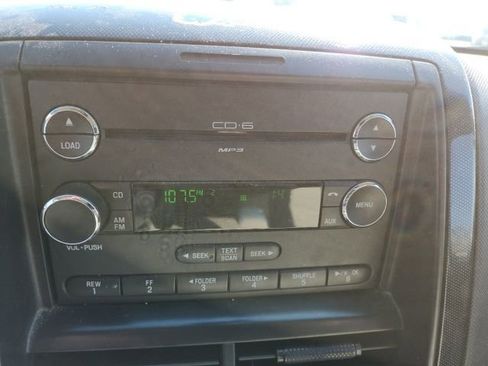 Used 2008 Ford Explorer Sport Trac XLT image 12