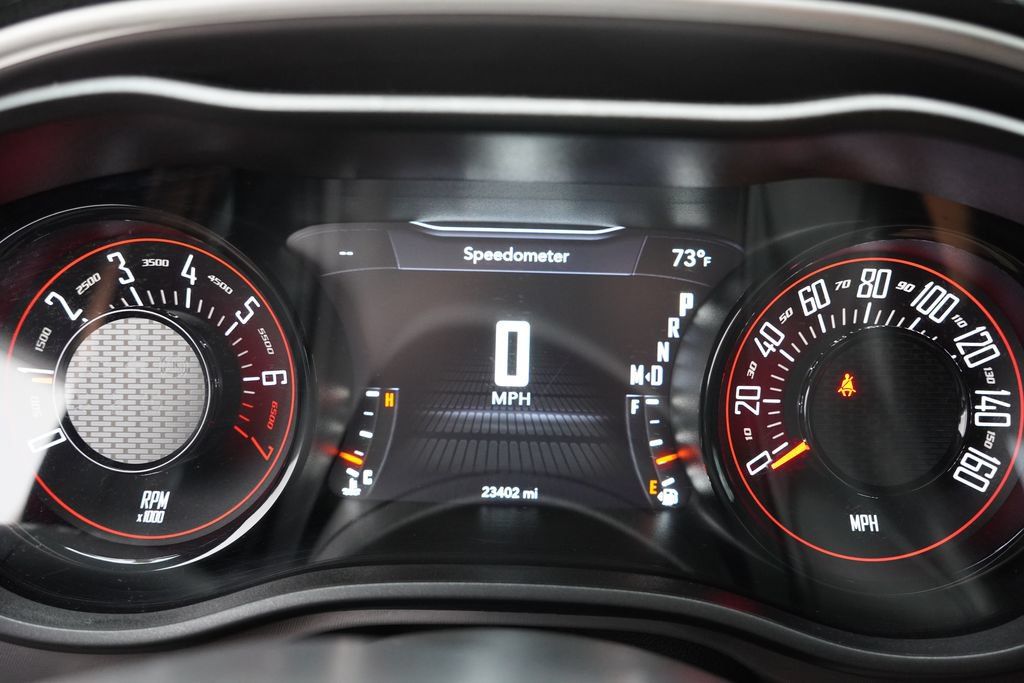 Certified 2022 Dodge Challenger SXT w/ Driver Convenience Group RWD image 29