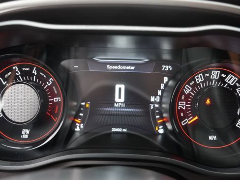 Certified 2022 Dodge Challenger SXT w/ Driver Convenience Group RWD image 29