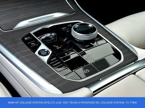 Used 2026 BMW X5 sDrive40i w/ Executive Package image 17