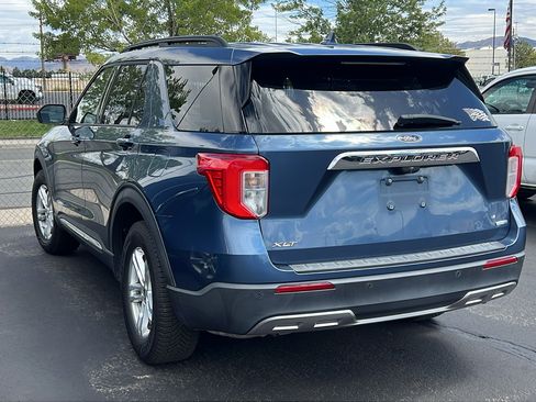 Used 2020 Ford Explorer XLT w/ Equipment Group 202A AWD/4WD image 3