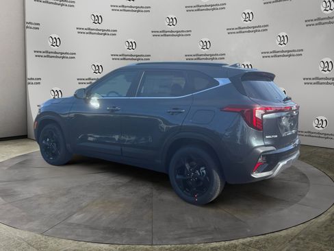 New 2026 Kia Seltos EX image 3
