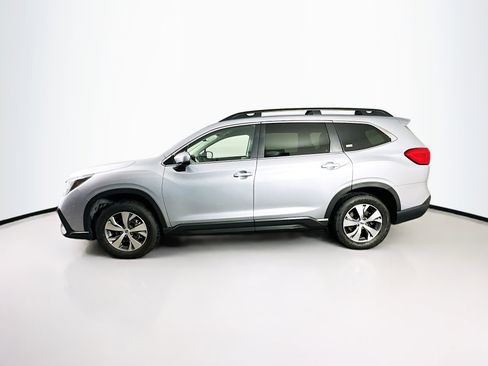 Used 2024 Subaru Ascent Premium w/ Convenience Package image 4
