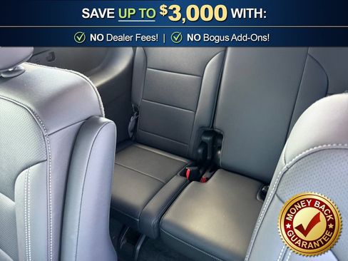 Used 2026 Chevrolet Traverse LT w/ Driver Confidence Package FWD image 21