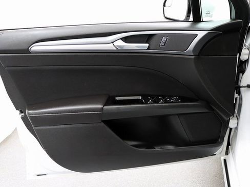 Used 2013 Ford Fusion SE image 20