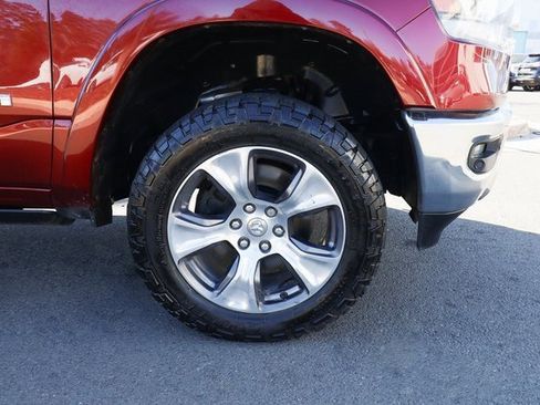 Used 2019 RAM 1500 Laramie image 29