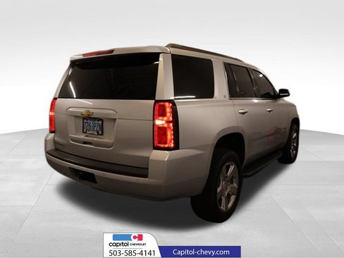 Used 2017 Chevrolet Tahoe LT RWD image 2