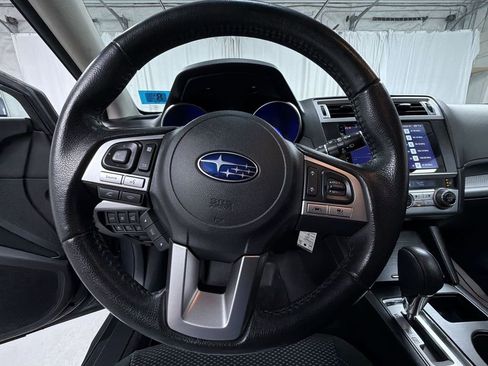 Used 2017 Subaru Outback 2.5i Premium AWD/4WD image 25
