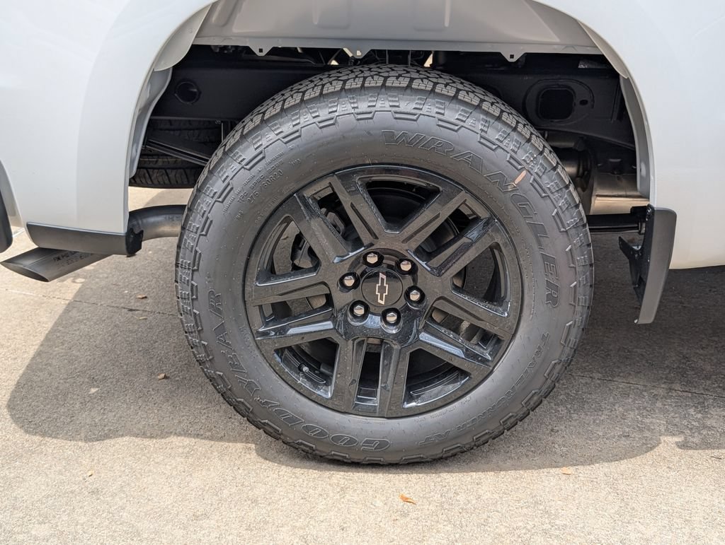 New 2026 Chevrolet Silverado 1500 RST w/ RST Select Package RWD image 3