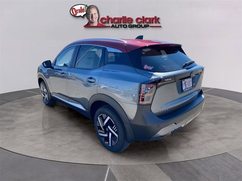 New 2026 Nissan Kicks SV image 4