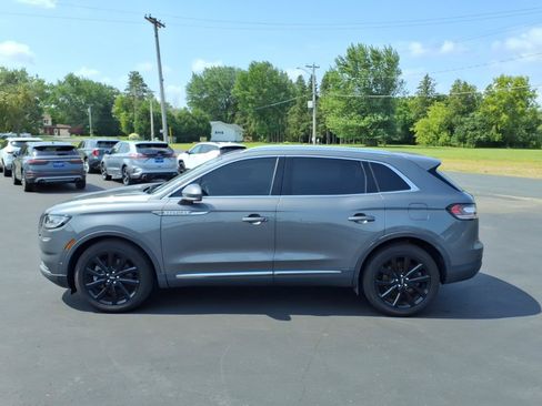 Used 2023 Lincoln Nautilus Reserve w/ Equipment Group 201A AWD/4WD image 2