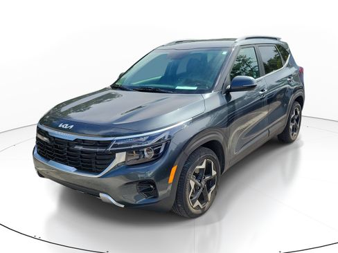 Used 2024 Kia Seltos EX FWD image 3