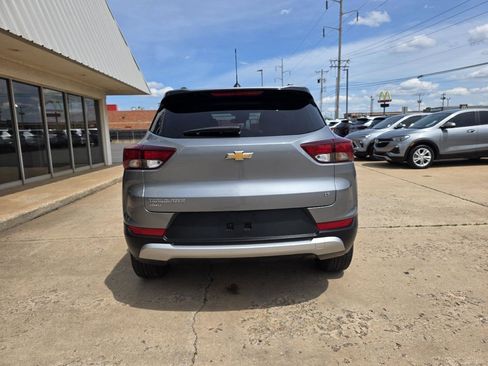 Used 2025 Chevrolet TrailBlazer LT AWD/4WD image 7