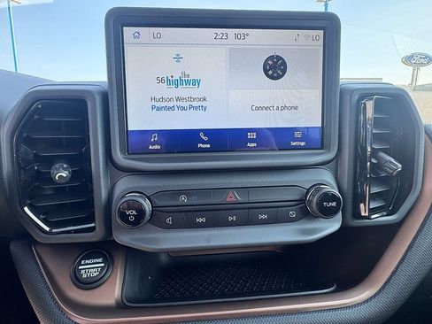 Used 2023 Ford Bronco Sport Outer Banks w/ Tech Package AWD/4WD image 13