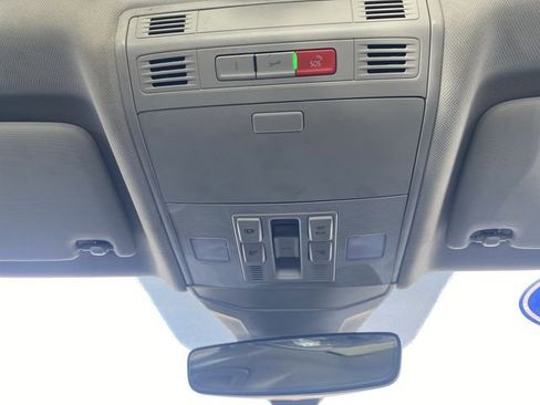 Used 2024 Volkswagen Jetta SE image 31